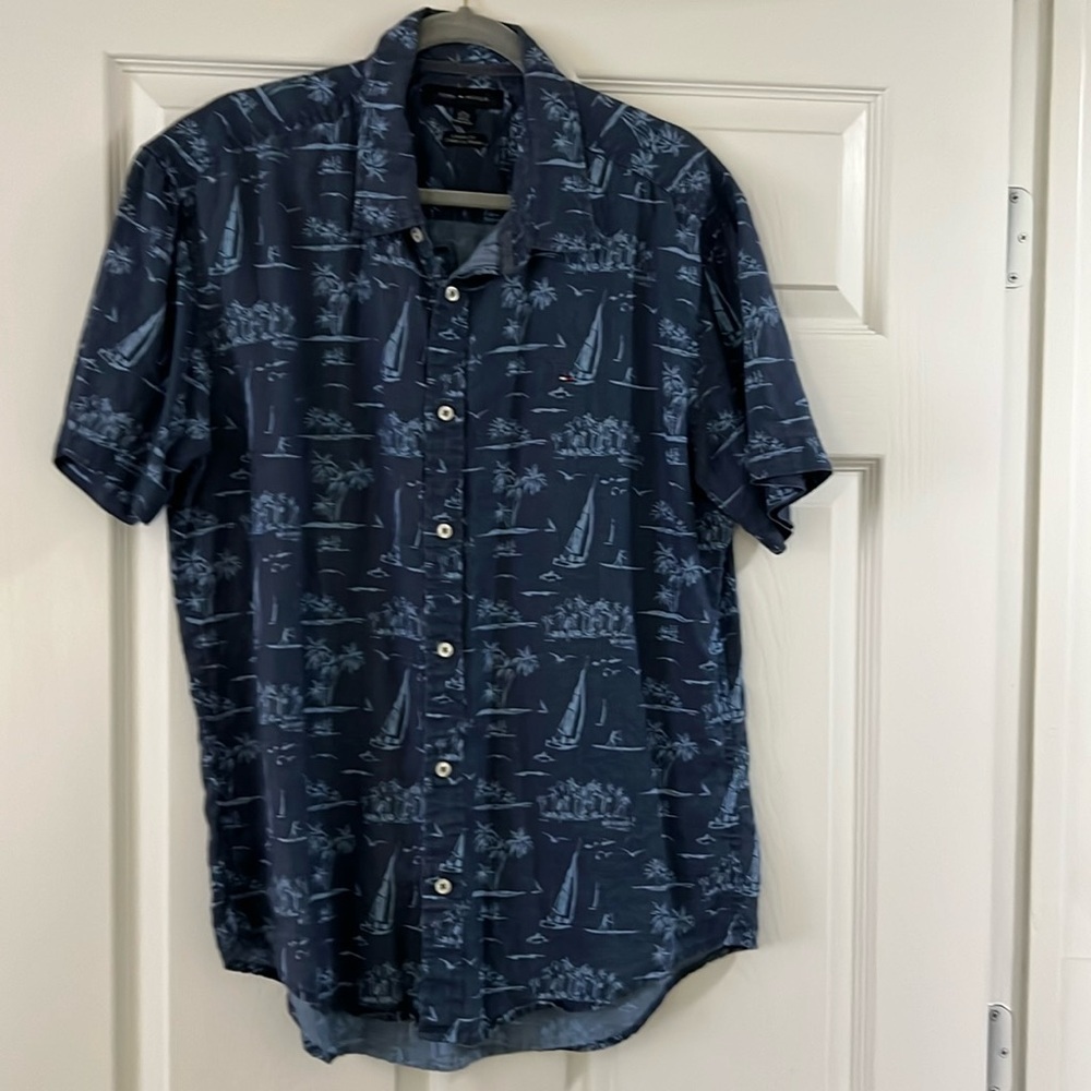 Tommy Hilfiger Men’s Casual Button Shirt Size XL